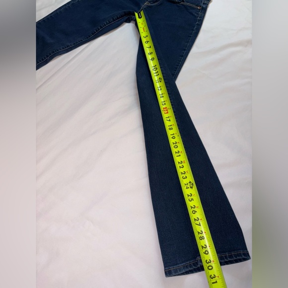 Lucky Brand Size 6/28 Regular Dark Wash Sofia Straight Mid Rise Jeans - Picture 5 of 11